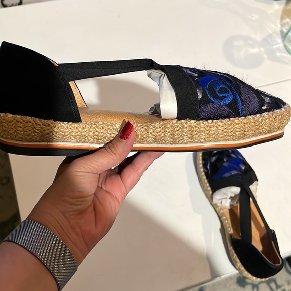 ESPADRILLES dark blue flats. Embroidered size 27 - Picture 10 of 15